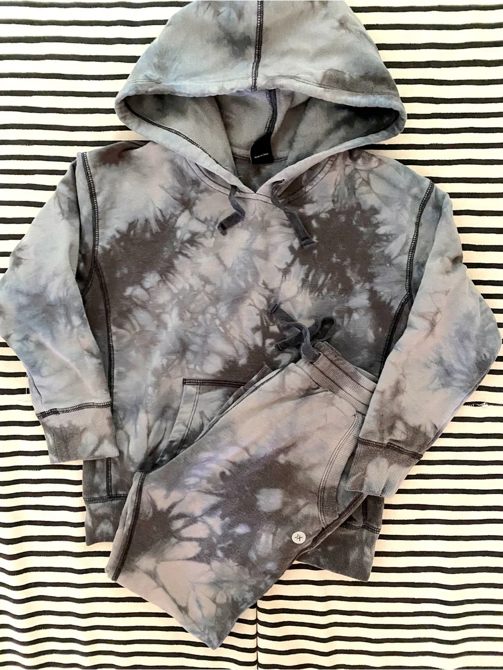 Rylee + Cru 6-7yr PLAY by Rylee + Cru  Kids Tie-Dye Hoodie & Jogger Set - Gray